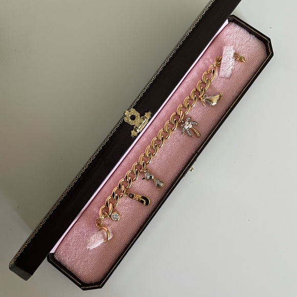 Juicy Couture Gold Charm Bracelet - Beach
